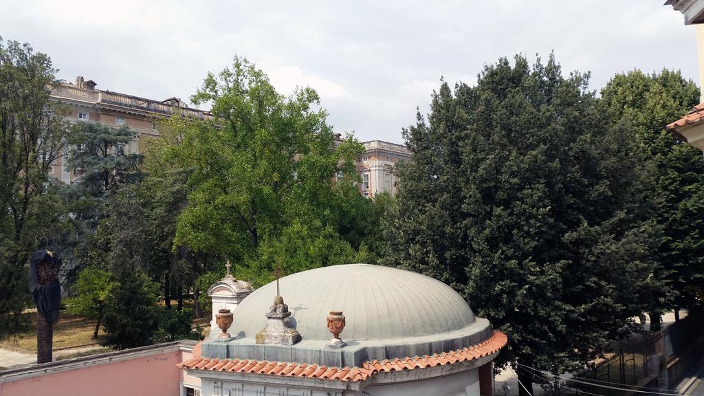 L'Insolita Reggia Caserta Eksteriør bilde